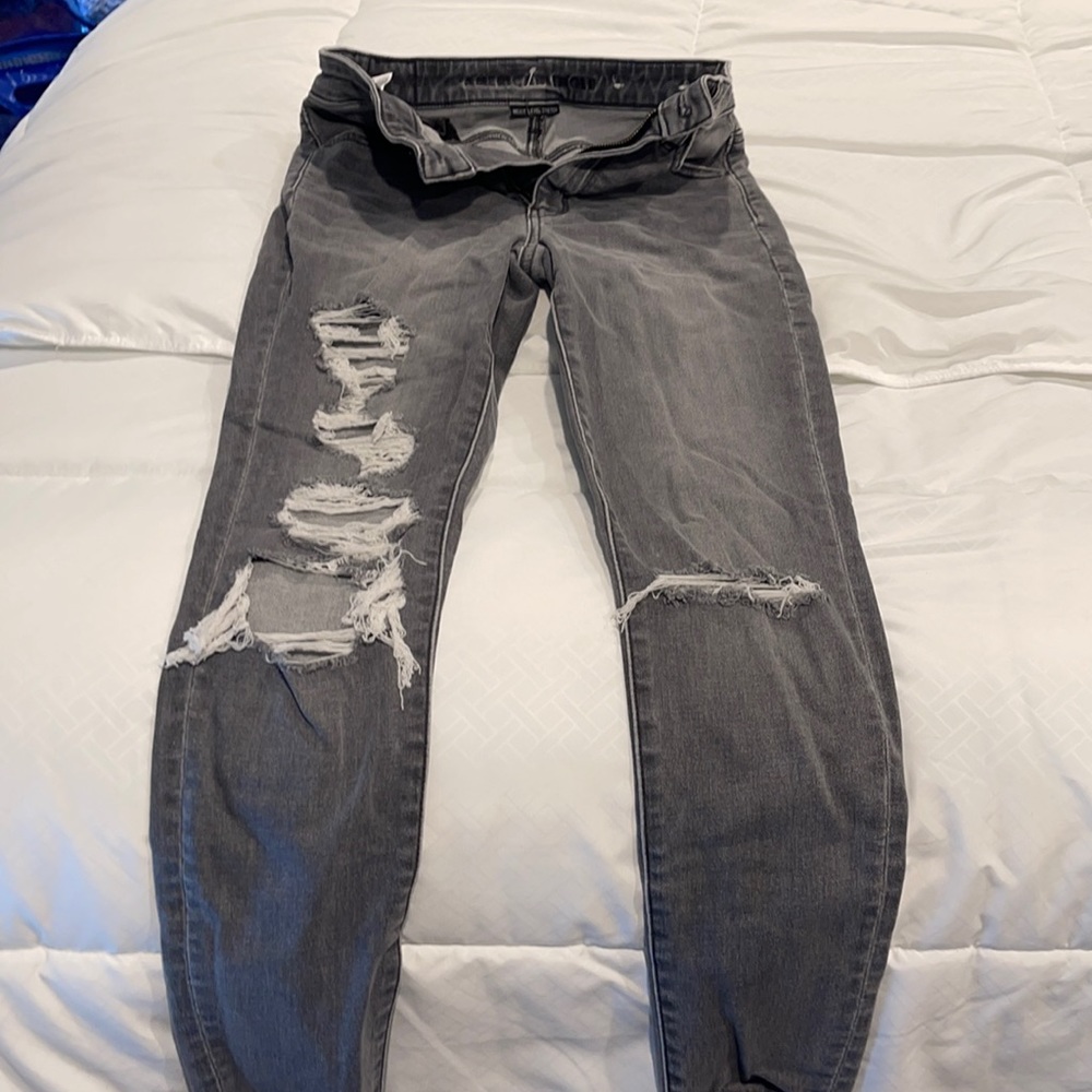 High waisted stretchy jeans